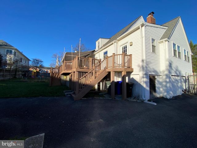 1406 N GLEBE RD N, Arlington, VA 22207