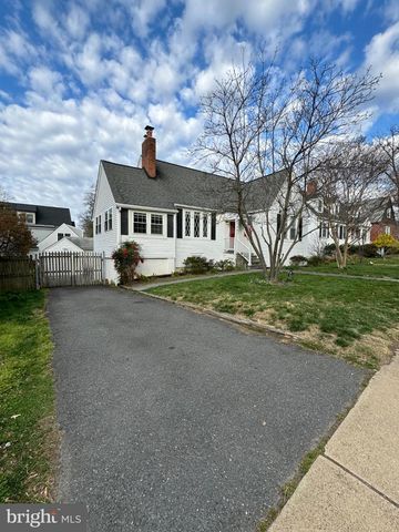 1406 N GLEBE RD N, Arlington, VA 22207