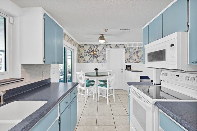 545 21st Avenue, Vero Beach, FL 32962