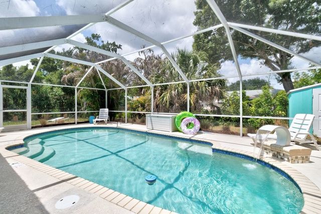 545 21st Avenue, Vero Beach, FL 32962