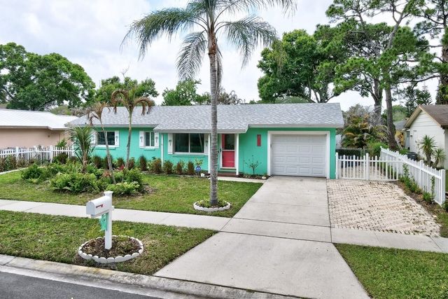 545 21st Avenue, Vero Beach, FL 32962