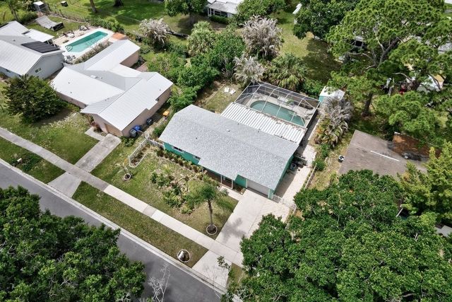 545 21st Avenue, Vero Beach, FL 32962