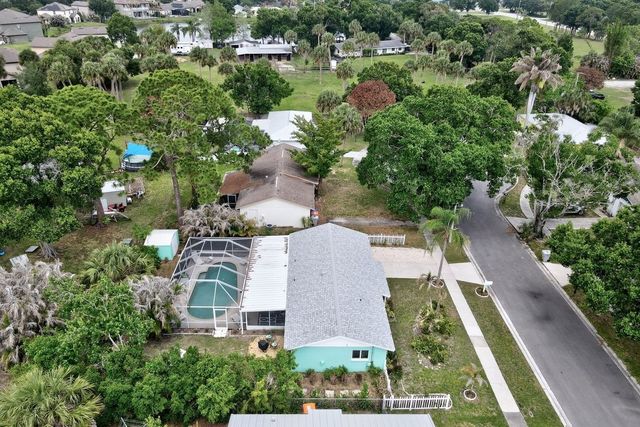 545 21st Avenue, Vero Beach, FL 32962