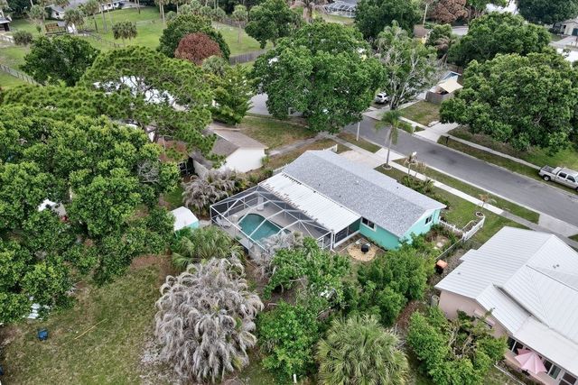 545 21st Avenue, Vero Beach, FL 32962