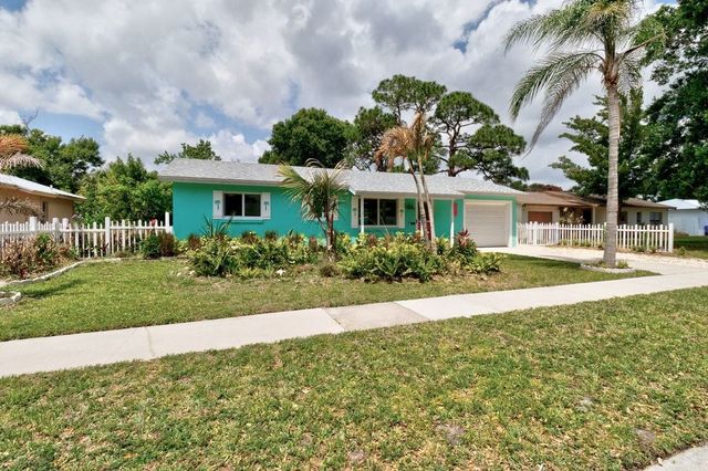 545 21st Avenue, Vero Beach, FL 32962