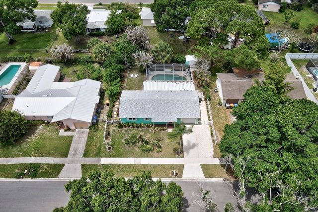 545 21st Avenue, Vero Beach, FL 32962