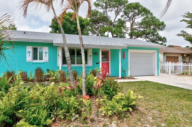 545 21st Avenue, Vero Beach, FL 32962