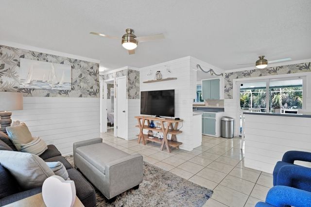 545 21st Avenue, Vero Beach, FL 32962