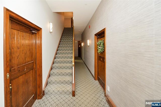 140 Bellair Road Q, Ridgewood, NJ 07450