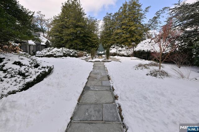 140 Bellair Road Q, Ridgewood, NJ 07450