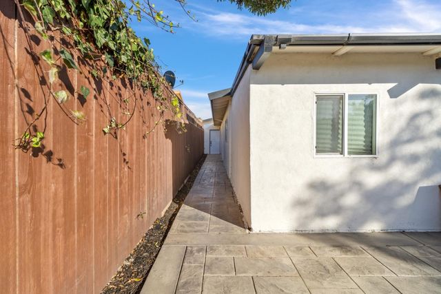 1667 Klamath Drive, Salinas, CA 93906