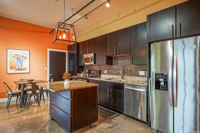 831 S Flores St Ste 3202, San Antonio, TX 78204