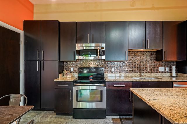 831 S Flores St Ste 3202, San Antonio, TX 78204