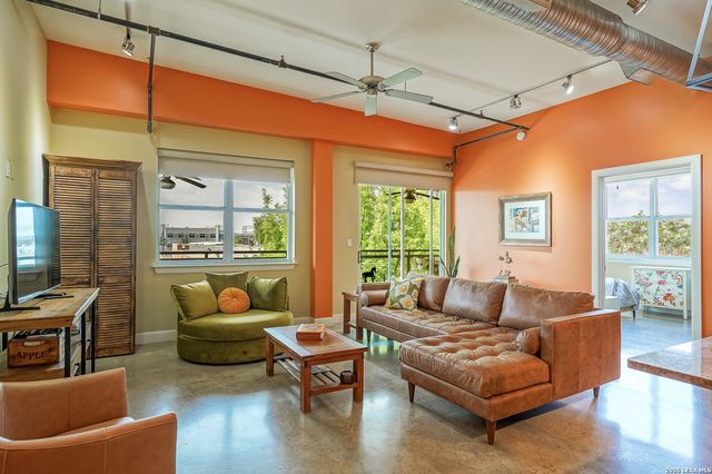 831 S Flores St Ste 3202, San Antonio, TX 78204