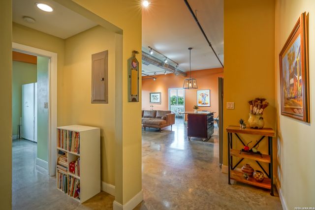 831 S Flores St Ste 3202, San Antonio, TX 78204