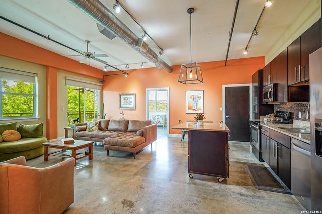 831 S Flores St Ste 3202, San Antonio, TX 78204