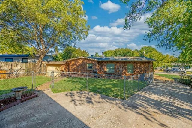 4712 Laverda Drive, Haltom City, TX 76117