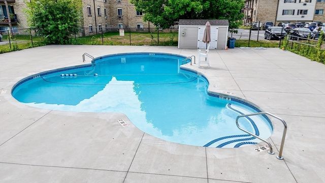 311 Pawtucket Blvd 9, Lowell, MA 01854