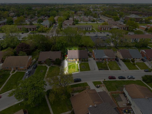 9476 Terrace Place, Des Plaines, IL 60016