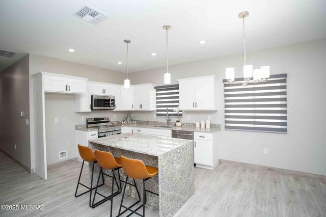 1633 Circulo Puerto, Rio Rico, AZ 85648