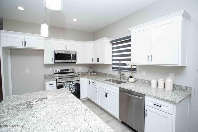 1633 Circulo Puerto, Rio Rico, AZ 85648