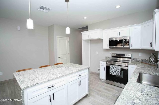 1633 Circulo Puerto, Rio Rico, AZ 85648