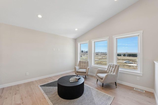 739 Magoo Road, Hudson, WI 54016