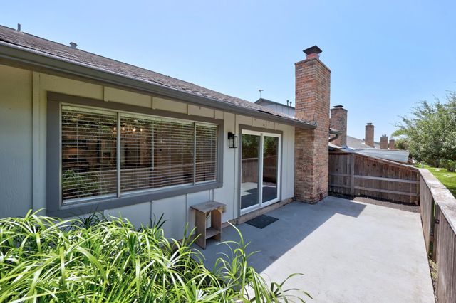 9445 Singing Quail DR, Austin, TX 78758