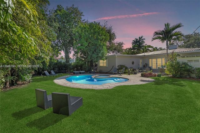 1875 Alamanda Dr 1875, North Miami, FL 33181