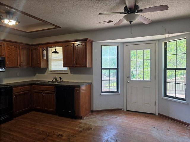 326 E Dryden Street, Odessa, MO 64076