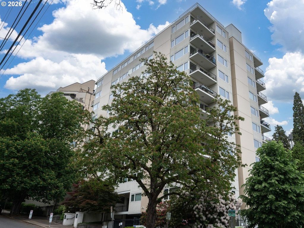 2211 Sw PARK Pl 102, Portland, OR 97205