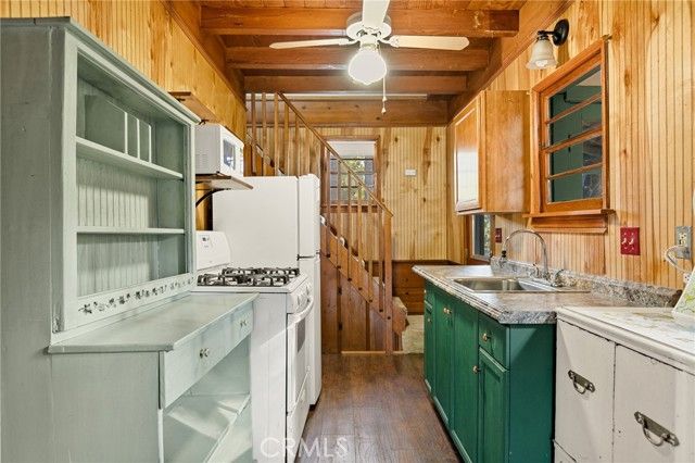 26370 Alpine, Twin Peaks, CA 92391