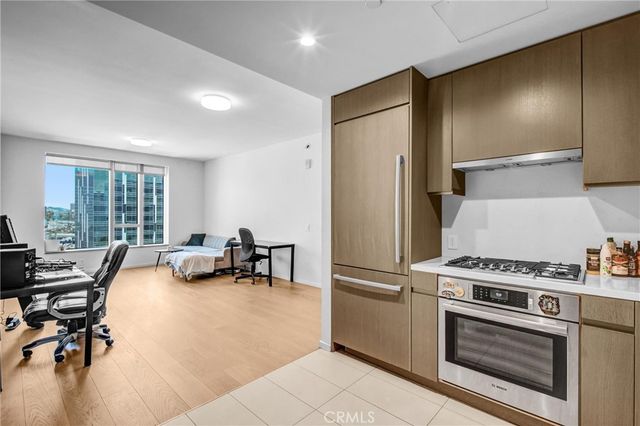 889 Francisco Street 1710, Los Angeles, CA 90017