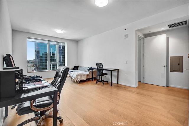 889 Francisco Street 1710, Los Angeles, CA 90017