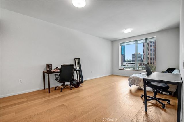 889 Francisco Street 1710, Los Angeles, CA 90017