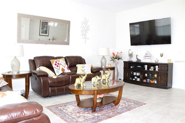 2909 THEME STREET, Kissimmee, FL 34746