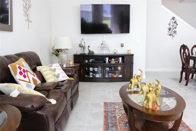 2909 THEME STREET, Kissimmee, FL 34746