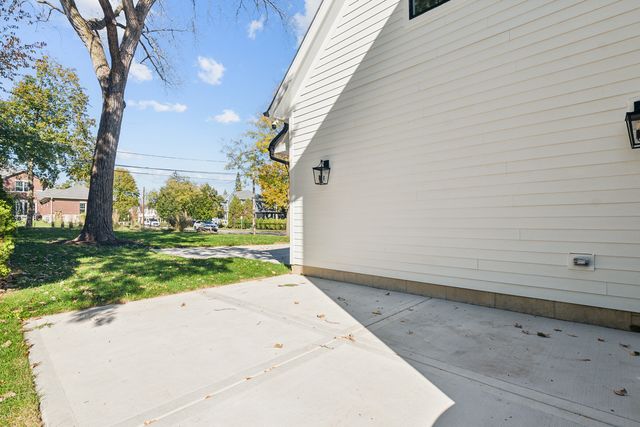1540 Carol Court, Northbrook, IL 60062
