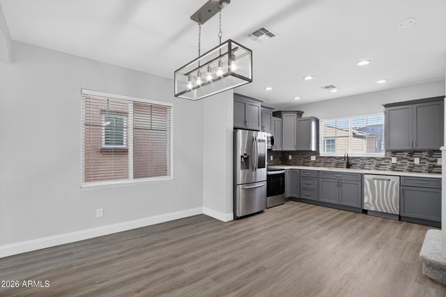 7760 W BONITOS Drive, Phoenix, AZ 85035