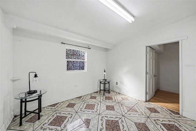 816 W MINNEHAHA STREET B, Tampa, FL 33604