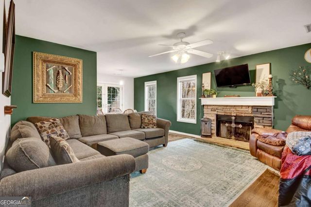 517 Misty Creek, Canton, GA 30114