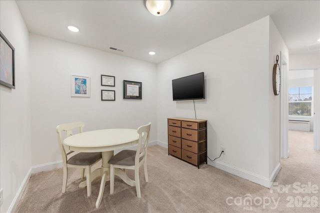 5923 Hampstead Pond Lane, Matthews, NC 28105