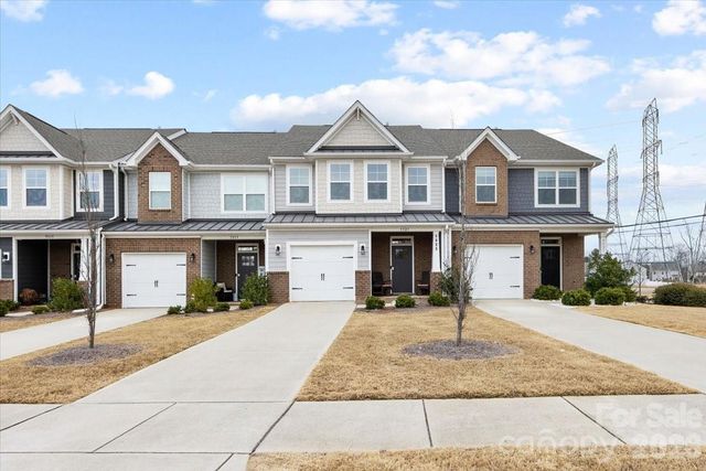 5923 Hampstead Pond Lane, Matthews, NC 28105