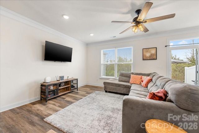 5923 Hampstead Pond Lane, Matthews, NC 28105