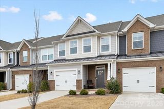 5923 Hampstead Pond Lane, Matthews, NC 28105