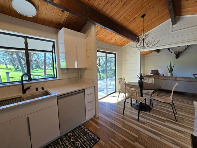 11799 Lake Wildwood Dr, Penn Valley, CA 95946