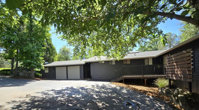 11799 Lake Wildwood Dr, Penn Valley, CA 95946