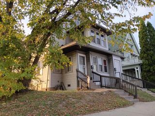 2907 N 35th STREET, Milwaukee, WI 53210
