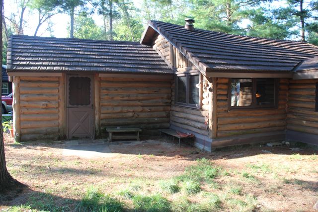 568 E Burke Circle, Cherry Valley Twp, MI 49304