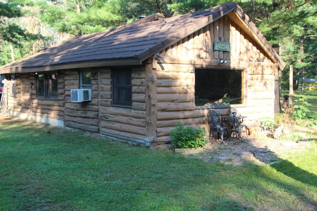 568 E Burke Circle, Cherry Valley Twp, MI 49304